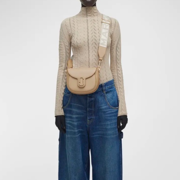 NWT $375 Marc Jacobs The Saddle Bag in Camel Leather! - Picture 3 of 5